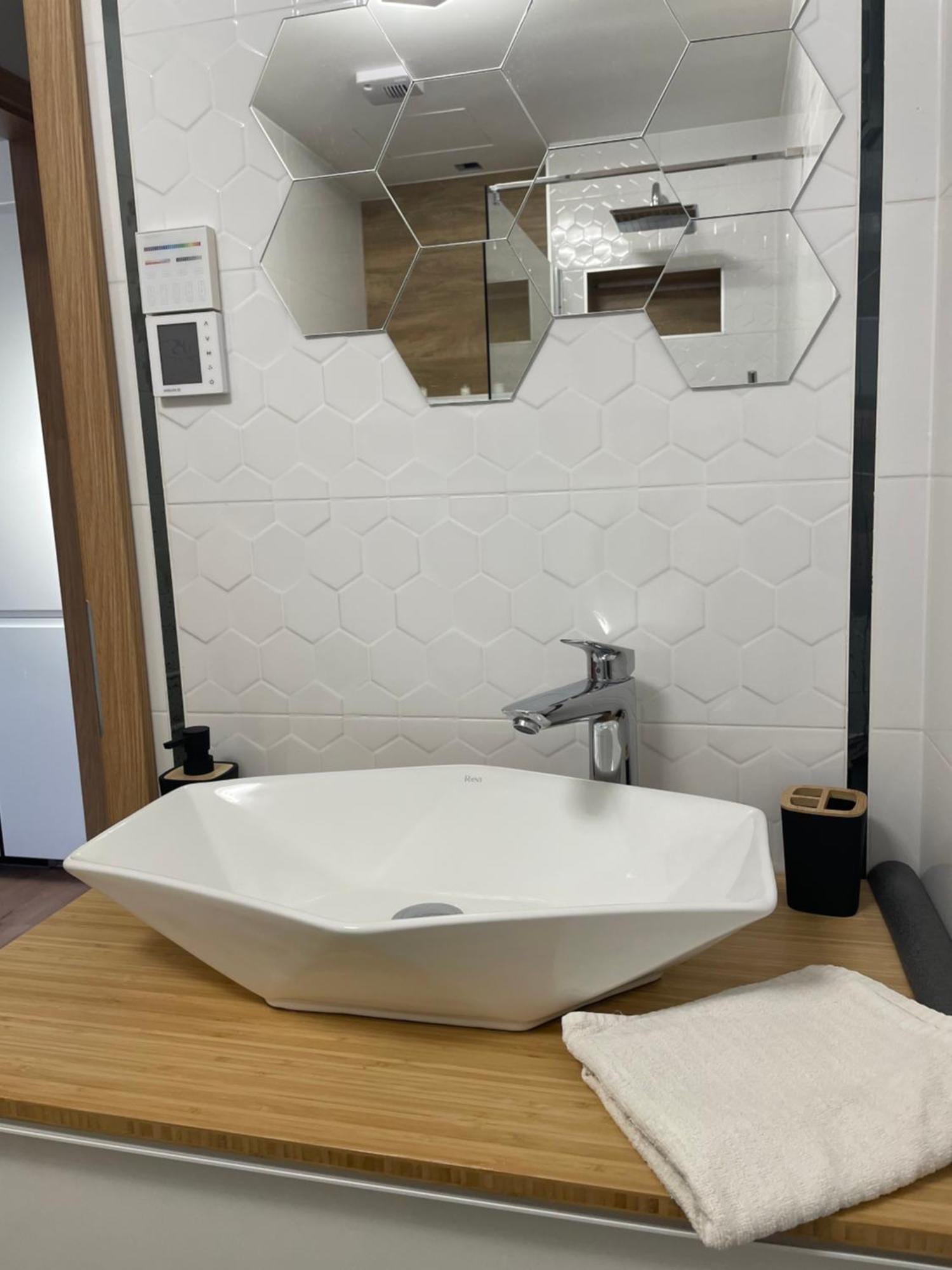 Hexagon Apartman Szeged Esterno foto