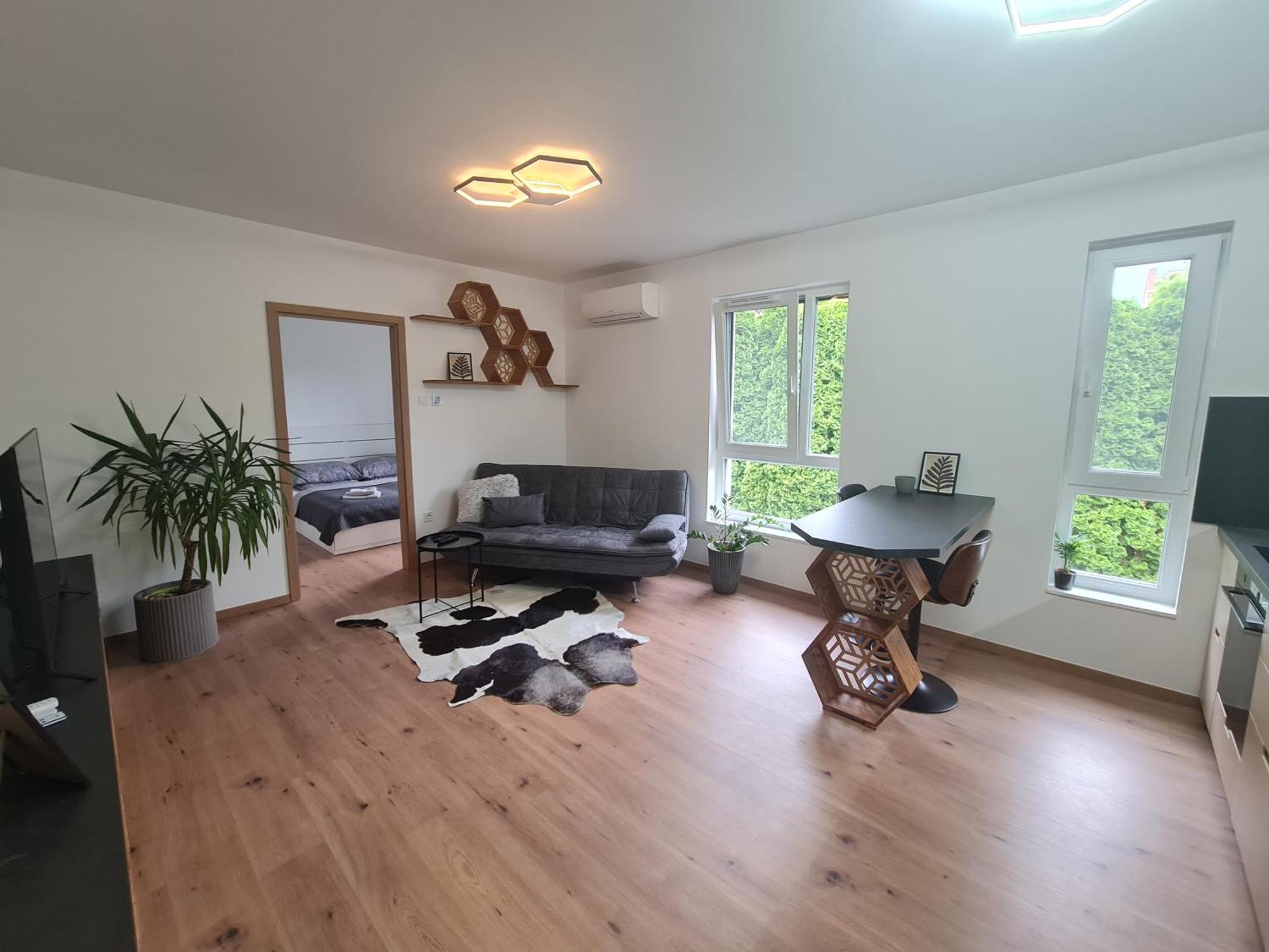 Hexagon Apartman Szeged Esterno foto