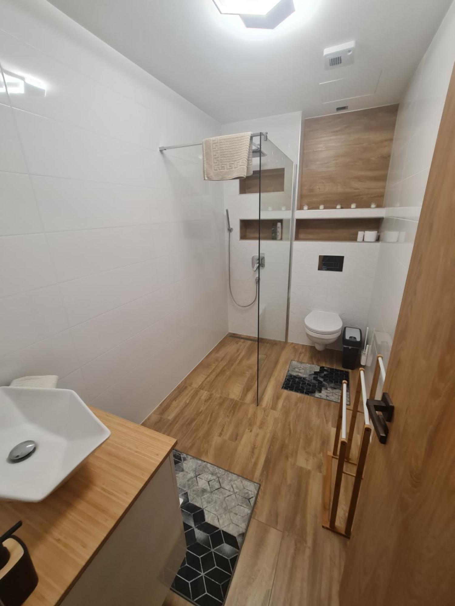 Hexagon Apartman Szeged Esterno foto
