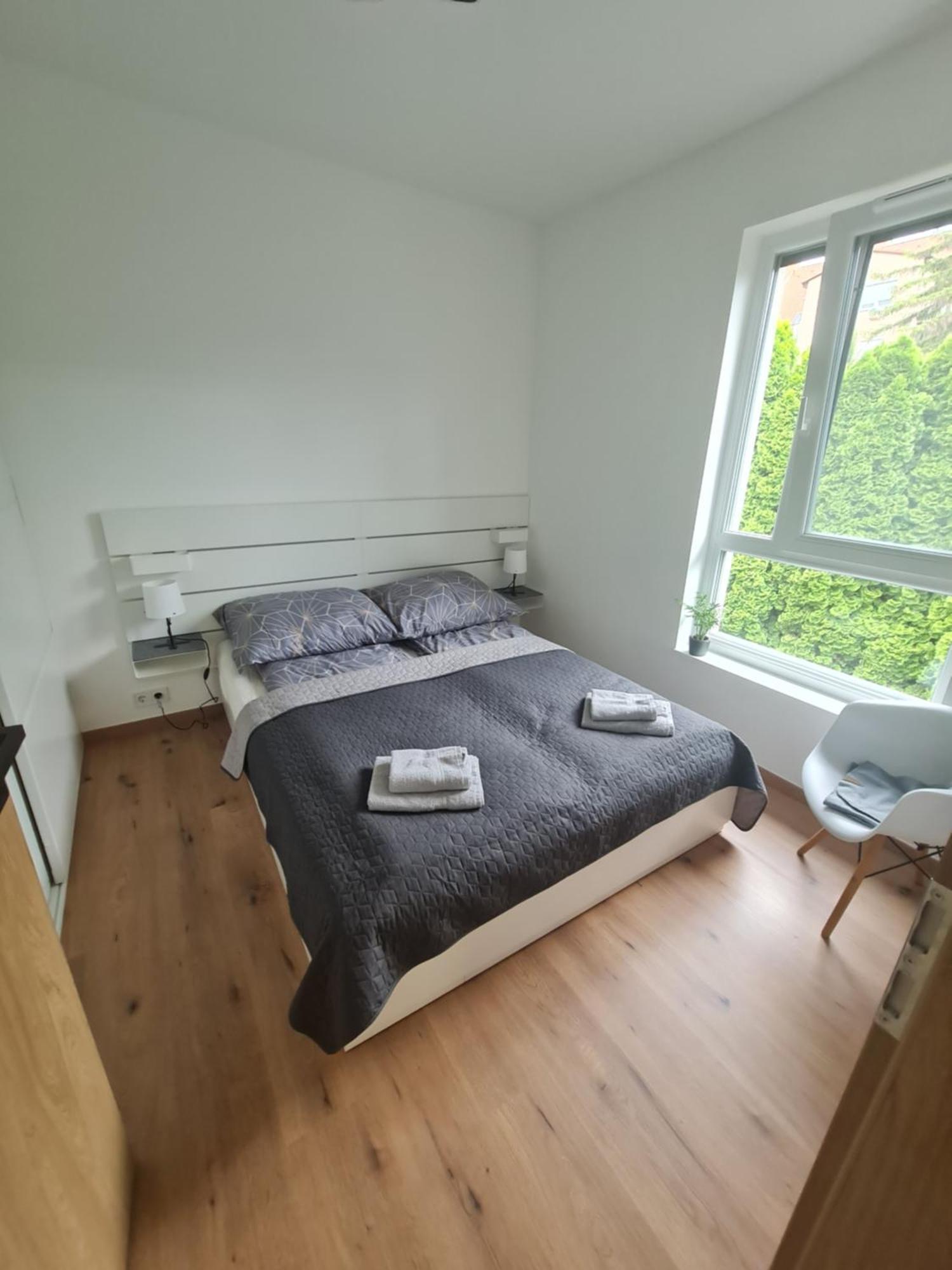 Hexagon Apartman Szeged Esterno foto